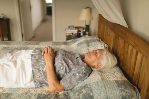 研究揭示了中国艾滋病不同传播方式之间的关联性 研究揭示了中国艾滋病不同传播方式之间的关联性